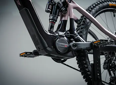 Pivot Shuttle AMPd PRO X0 Eagle - Black/rose - 2026