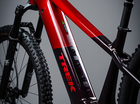 TREK Powerfly+ 8 Gen 5, 29" - Crimson/Dark Carmine