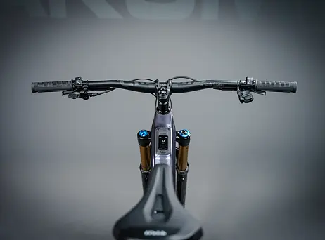 UNNO Mith RACE (800 Wh) 2026 - DJI motor