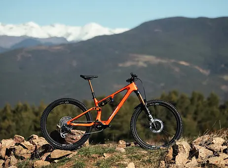 Megamo Reason CRB 05 - Amber Orange