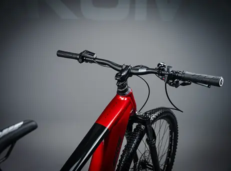 APACHE Falcon 2 Bosch CX 800 Wh - červená
