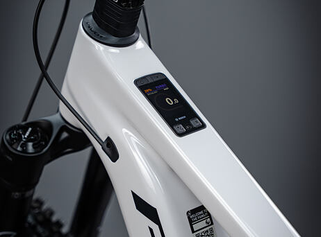 Pivot Shuttle LT Pro X0 Eagle Transmission - Stone Cold White